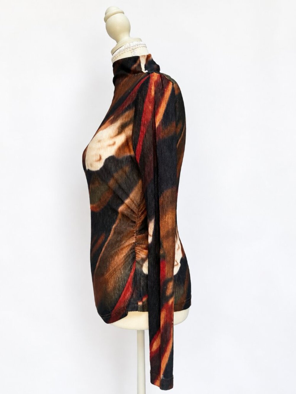 Abstract Print Ruched Mock Neck Top – Small - Picture 4 of 4